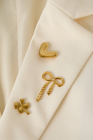 Iconic broche set